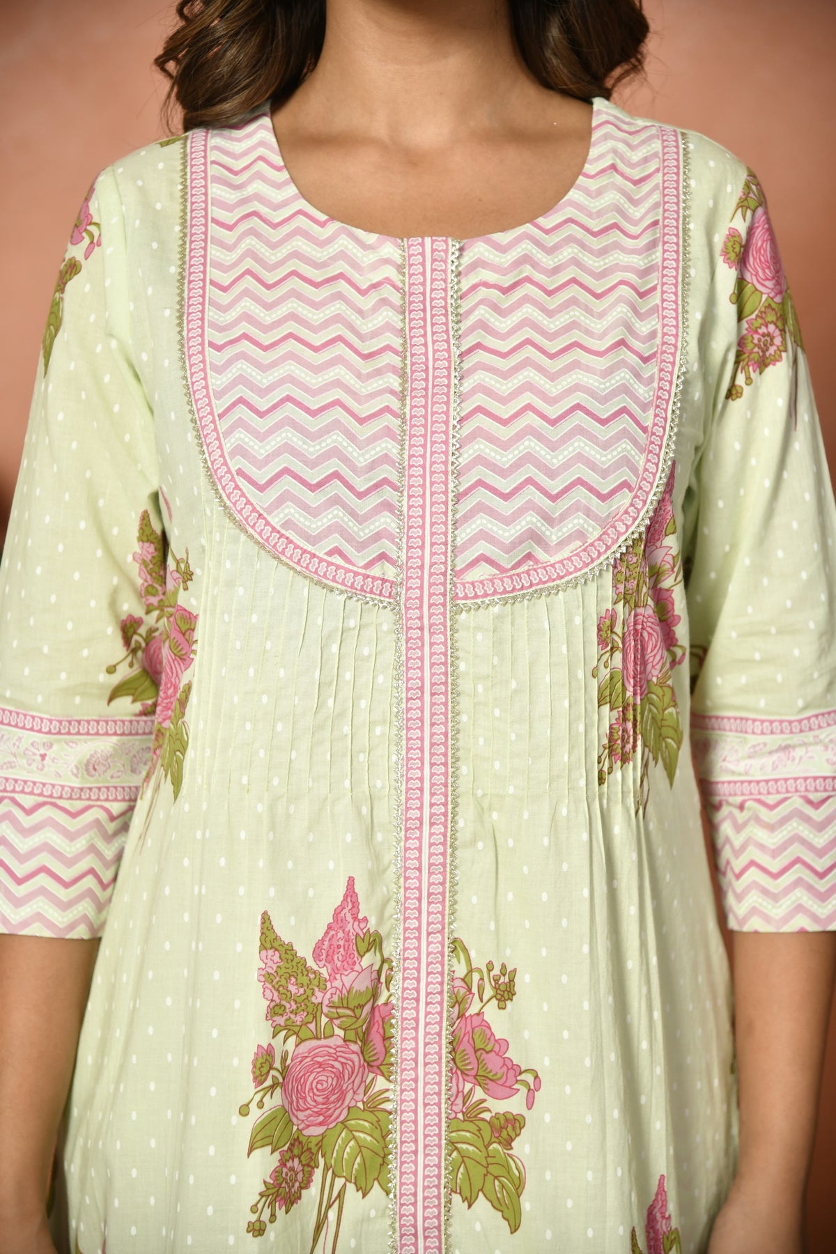 Pista green festive embroidered cotton suit set - side view - EKOHUM