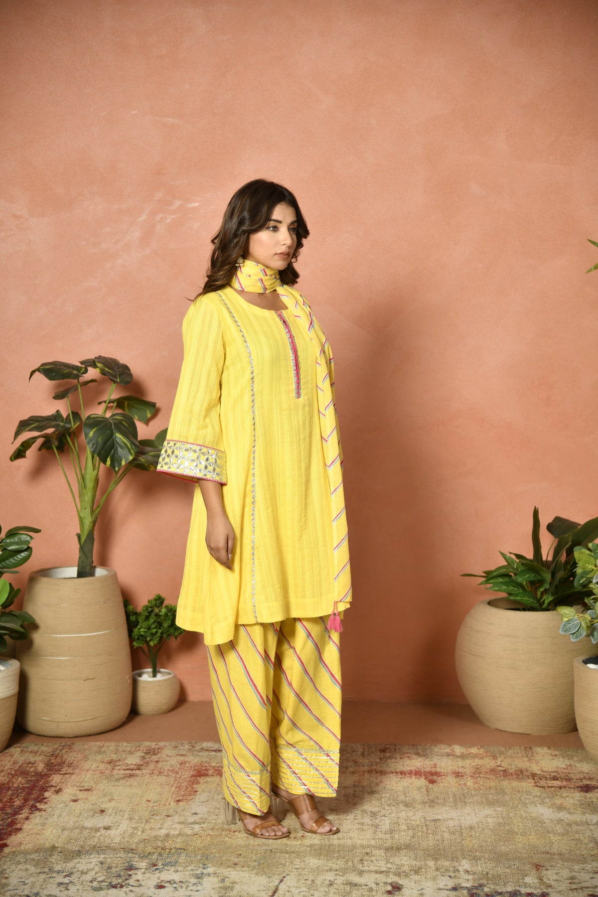 Yellow festive embroidered cotton suit set - detail shot - EKOHUM