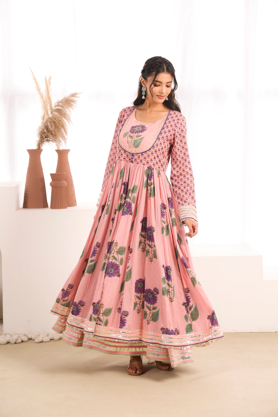 Pink Printed Cotton Mulmul Kalidaar Kurta with Zari Patch Embroidery