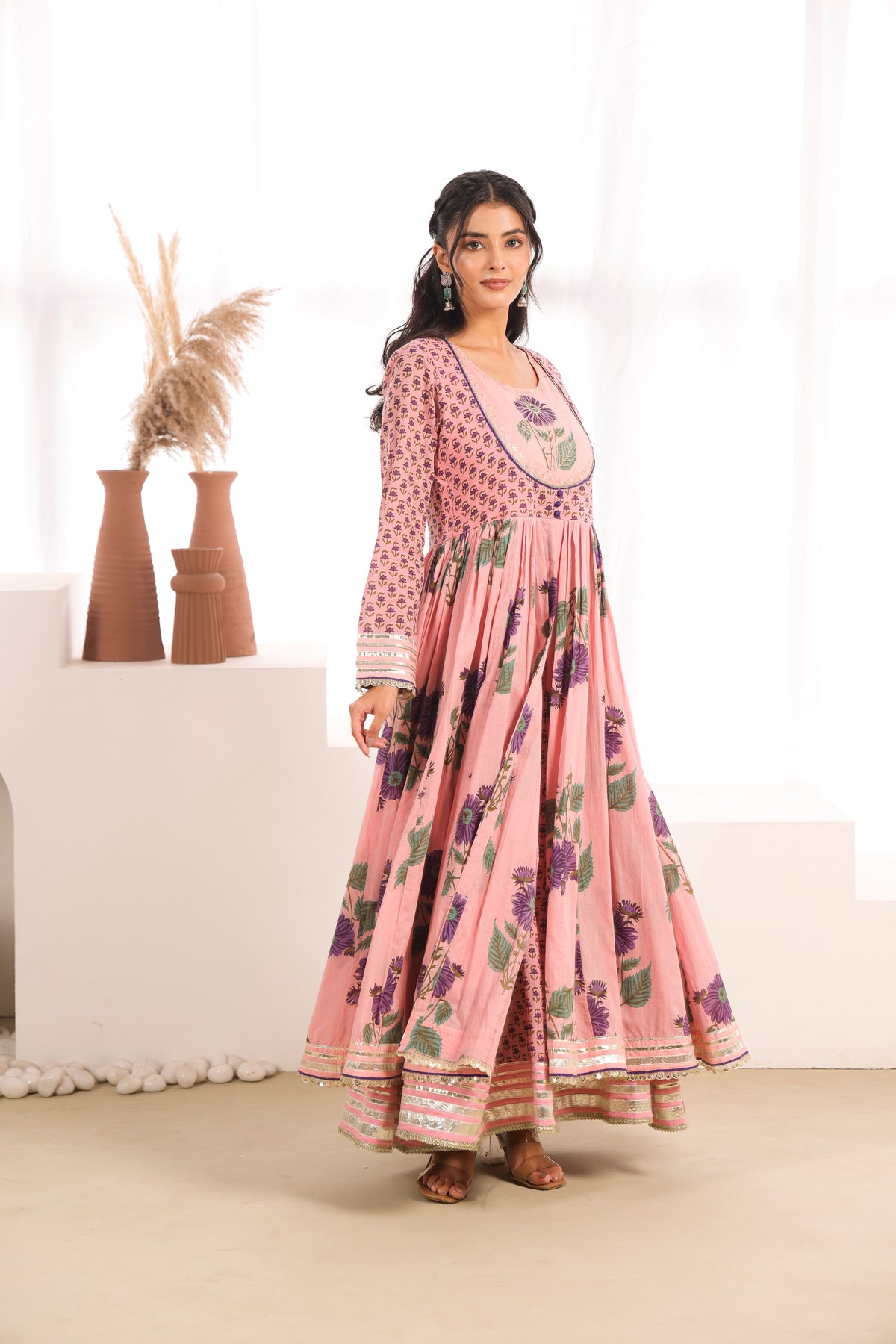 Pink Printed Cotton Mulmul Kalidaar Kurta with Zari Patch Embroidery
