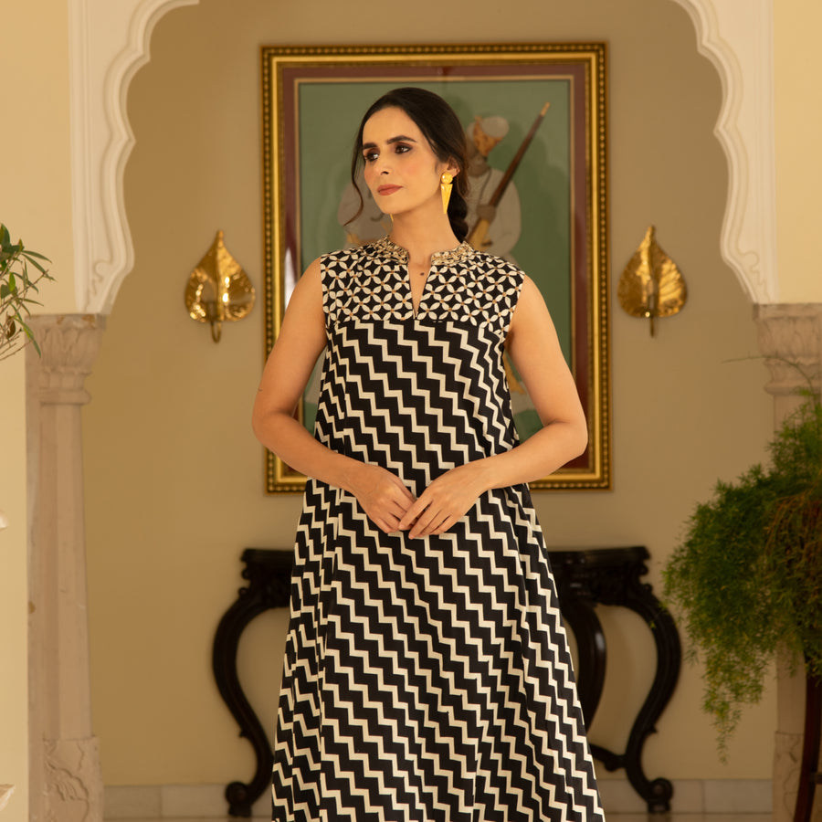Black Monochromatic Long Flared Dress Kurta