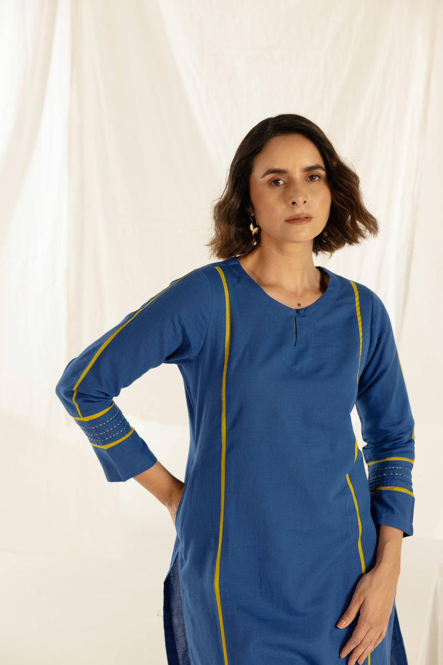 Blue Cotton Linen Kurta Pant Set in Contrast Piping