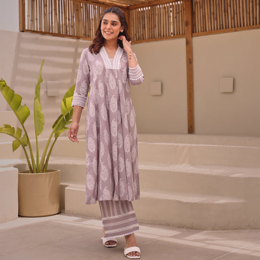 Grey Paisley Printed Cotton Kurta Pant With Lace Detail